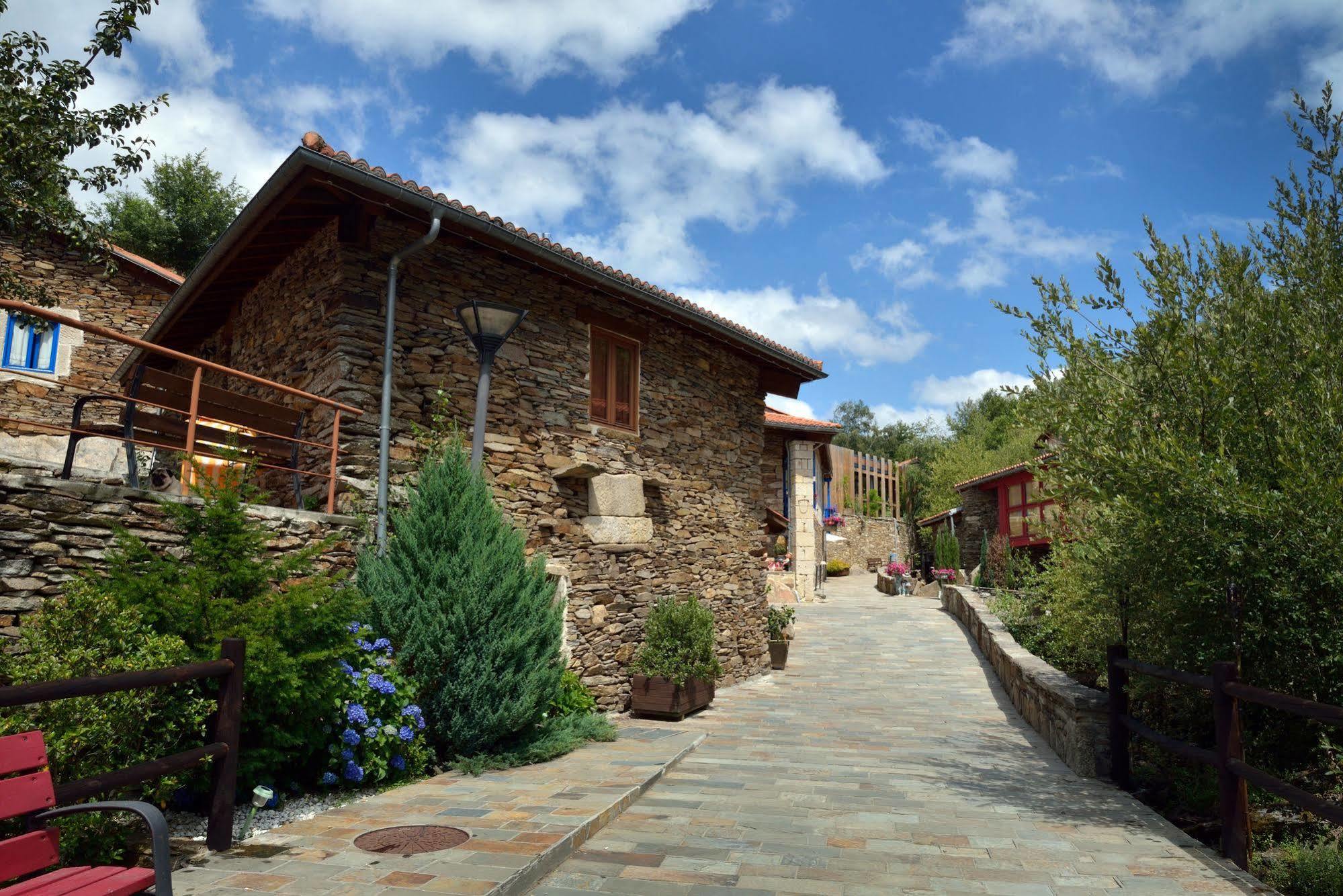 Hotel Aldea Couso Rural Sarreaus Exterior foto